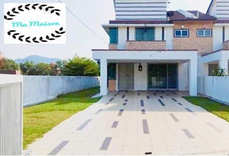 Sri Manjung Ma Maison Homestay Лумут Екстериор снимка